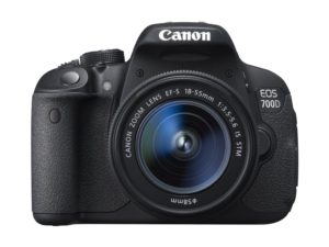 Canon EOS 700D Digital SLR Camera - (EF-S 18-55mm f/3.5-5.6 IS STM Lens, 18MP, CMOS Sensor) 3 inch LCD